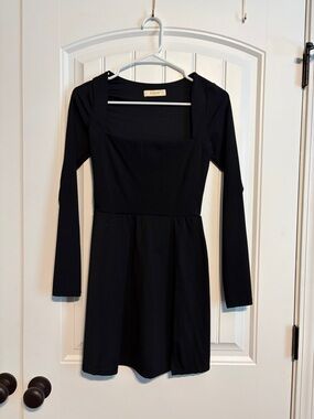 Black Long-Sleeve Square-Neck Mini Dress